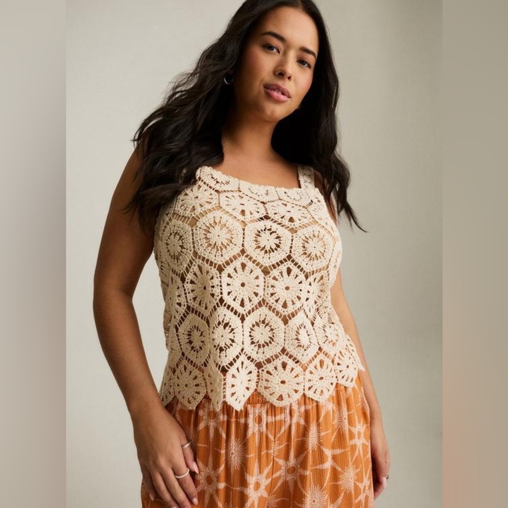 Torrid FESTI‎ CREAM Cotton Lace Trim Tie Back Top Size 12
